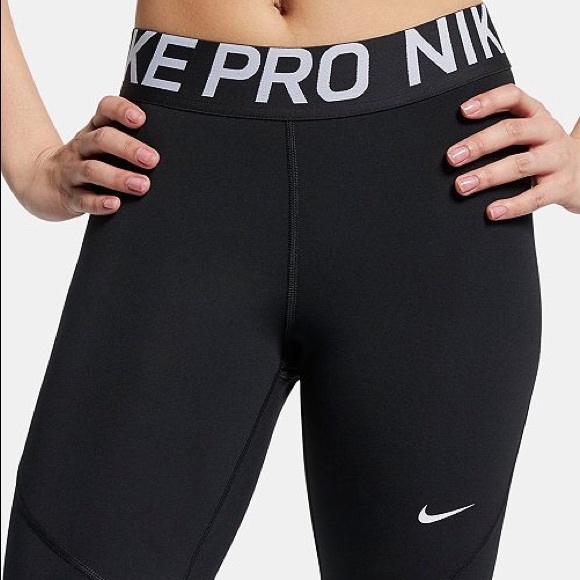 TRADED❌🚫NIKE PRO TRAINING TIGHT FIT MESH LEGGING - Picture 4 of 8